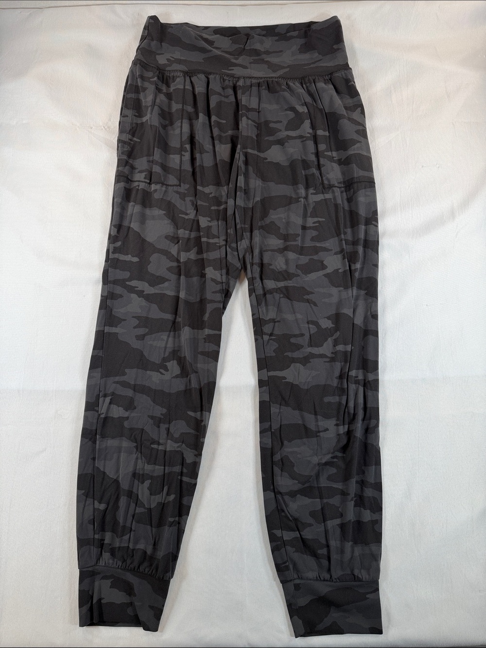 Athleta Salutation Camo Jogger Large Tall